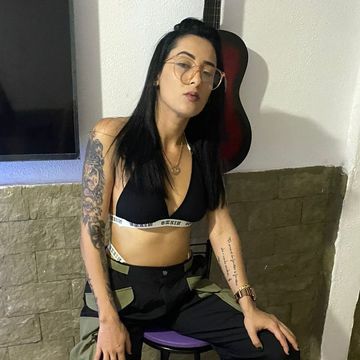 Ola amores
Meu nome e Barbara uma ESCORT linda, cheirosa, bem educada
Adoro um bom papo e também uma boa safadeza
Venha me conhecer BB
Garanto não se arrepender
Beijos te espero 