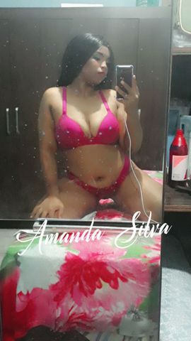 Moreninha safadinha do bundão, completinha é sem moagem