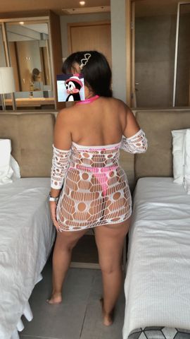 Novinha rabuda , 21 aninhos , meiga e louca pra te sastifazer 