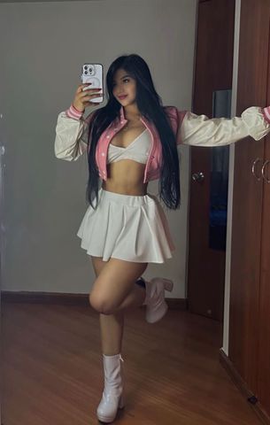 Olá meus amores, é um prazer ter vocês aqui no meu perfil. Eu me chamo Sazaki, sou uma linda acompanhante japinha com cabelos longos e bem safadinha, venham me conhecer e não vão se decepcionar.
No meu atendimento, faço um delicioso oral, sem camisinha e bem babadinho, sou estilo namoradinha e safada, sem frescuras, garanto te levar ao delírio, garanto vocês não vão se arrepender.
Gosto de um sexo quente e envolvente, com beijos e um oral bem molhado que é uma delícia para vocês. Gosto de receber e dar carinho e carícias, faço um sexo incrível, nós vamos compartilhar momentos maravilhosos e inesquecíveis.
Estou atendendo na cidade de Suzano, por uma curta temporada, estou disponível para dúvidas e agendamento através do número de telefone 11970347016, beijos e até logo.