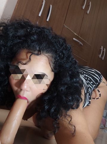 Morena corpuda natural.

 Faço: 
✅Chamadas de vídeo
✅Punheta guiada,
✅Vídeo personalizado
✅Pack de fotos 
✅Web namoro

Tudo no melhor preçooo(10 reais 3 minutos), bora gozar gostoso? 


Vem amor 💋🥰 estou aqui te esperando toda safadinha 🔞