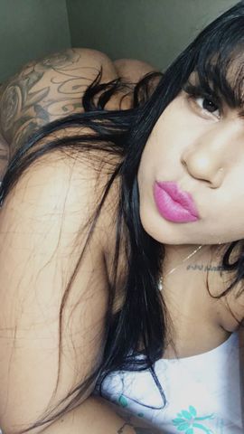 Olá amores meu atendimento é super tranquilo minha única restrição é que eu não faço anal 