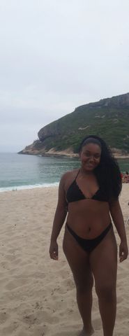 OI AMORES
SOU CARIOCA E ESTOU DE AGEM PELA CIDADE E DOIDA PRA SATISFAZER VOCÊS
ATENDO EM RESIDÊNCIA E MOTEL BUSCANDO OU ARCANDO COM DESLOCAMENTO* 
*VENDA DE CONTEÚDO HOT 🔥*
* CHAMADA DE VÍDEO* 
- Simpática, muito educada, pele macia, toque bem suave e delicado mas dou igual uma cadelinha safada,, sem frescuras, beijo bem gostoso, oral bem molhadinho sem camisinha, estilo namoradinha.
*1,65 de altura, gordinha 😋 peito pequeno e bunda grande* 
*Trabalho com massagens relaxantes com ou sem finalização também 
🔥 interessados só chamar que o mais informações.🔥