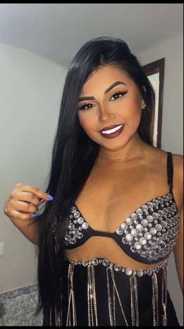Olá, eu sou a Carla, uma acompanhante ninfetinha e de agem por aqui, tenho o corpo extremamente natural, com curvas e muito fogo pra quem quer curtir um momento intenso de prazer. Não sou fake, faço videochamada para verificação.
Eu beijo, faço anal por valor à parte, oral até o final e deixo fazer em mim também, não regulo posições e sou totalmente sem pressa e sem frescuras.
Sou meiga e educada, preparada para qualquer tipo de evento, festas e até mesmo viagens. Tenho brinquedos para satisfazer a mim e ao meu companheiro.
Tenho local próprio com garagem, toalhas, lençóis limpos, sabonete líquido e tudo para o seu conforto e sua higiene aqui no Centro de Santo André, no ABC Paulista. Vamos agendar pelo telefone 14981548825, beijos.