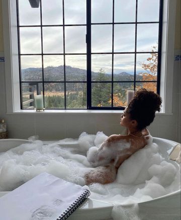 Oie  amores  me chamo Fernanda Lima !  Será  um prazer  te você,   venham  me conhecer,  você  vai amar  , conhecer  essa morena  linda  dona de  um corpo  natural  e definido,  e cabelos  grandes, e claro.  Cheirosa  e elegante,  do jeito que  você  gostam....  então  não  percam  tempo  pra agendar  e fazer  aquele  amor gostoso  e prazeroso  e realize seus desejos e fetiches!    TENHO ÓTIMAS  FOTOS  PRA TE ENVIAR 





  Oie amores  me chamo  Fernanda  estou  ansiosa  pra te conhecer!   Você  vai amar  conhecer  essa morena linda  dona de  um corpo natural  e definido,  cabelos  grandes,   e claro.  Elegante  e cheirosa  do jeito  que  você  gostam "  não  percam  tempo  e venham marcar  pra nos fazer  amo gostoso e prazeroso, venham  realizar  seus desejos e fetiches!   TE ESPERAND0. 
