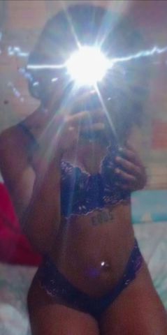 Morena novinha, boa e ótima no boquete. Vem sentir prazer meu amor🔥