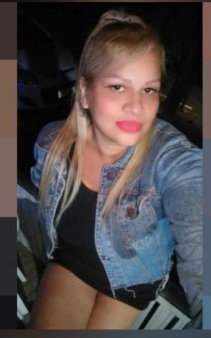 Oi meu amor, seja bem vindo. O meu nome é Bruna e eu sou uma ninfeta de 25 aninhos. Sou uma bela escort, loira, branquinha, alta, depiladinha, tatuada, com seios naturais e grandes.

O meu atendimento é completo, estou pronta para fazer tudo que você quiser. Realizo com naturalidade e sem pressa para que você fique cheio de tesão. Vou ser a sua namoradinha sem frescuras. Tenho brinquedos, faço inversão, beijo grego, massagem e atendo casais. Realizo videochamada também.
