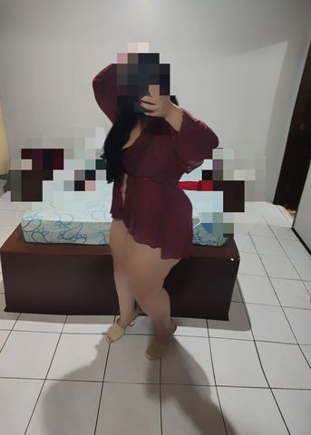 Olá, sou uma bbw sexy, primeira vez na cidade, carinhosa, educada, sem frescura, beijo na boca, oral natural dependendo da higiene, bucetinha quente e apertada, anal a combinar!
Poucos dias.