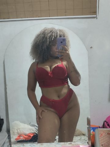 Sou bem atenciosa e carinhosa mais amo uma pegada forte 🔥😈❤️