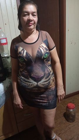 Olá, meu nome é Mariana, tenho 52 anos e sou uma acompanhante brasileira de Cascavel. Sou uma mulher alta,meia gordinha, morena, cheirosa, simpática e educada, venha se delíciar muito comigo se você procura por uma companhia agradável,eu posso ser a escolha perfeita para você.estou disponível para encontros em hotéis e aceito pagamento por dinheiro e pix.Sou morena, gordinha e estou sempre pronta para realizar suas fantasias e desejo mais íntimos.Entre em contato comigo através do whatsapp e vamos marcar um encontro cheio de paixão e prazer.Aguardo ansiosam ente por você,deixe sua mensagem e vamos agendar,meu amor
